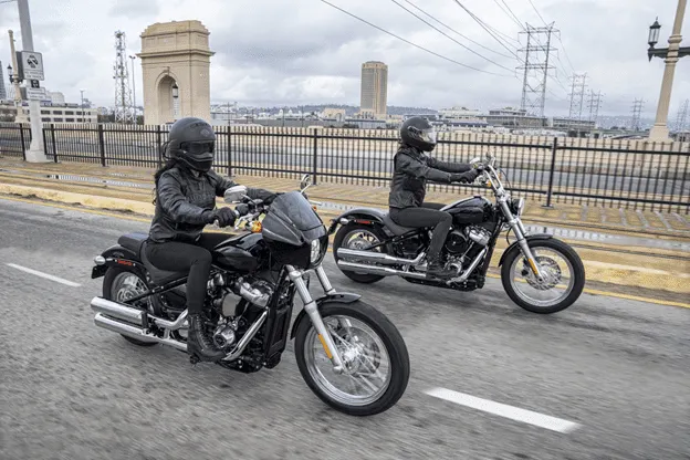 ¡La nueva Softail Standard llevará la esencia de la experiencia cruiser a otro nivel!